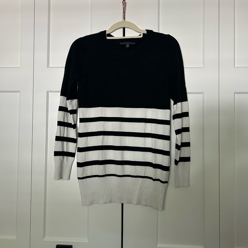Cyrus Classic Black Knit Top